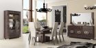 Prestige extendable table is available with one
or two extensions. The table is characterized by
an innovative extendable mechanism perfectly in
harmony with the unique style of Prestige collection.
The Horizontal and vertical grain fuse together
revealing a fascinating and unexpected geometrical
pattern, emphasized by the warm color of the birch.