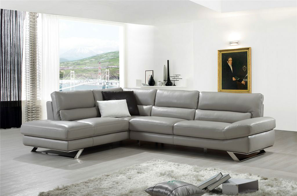 Living Room Furniture Sectionals L483